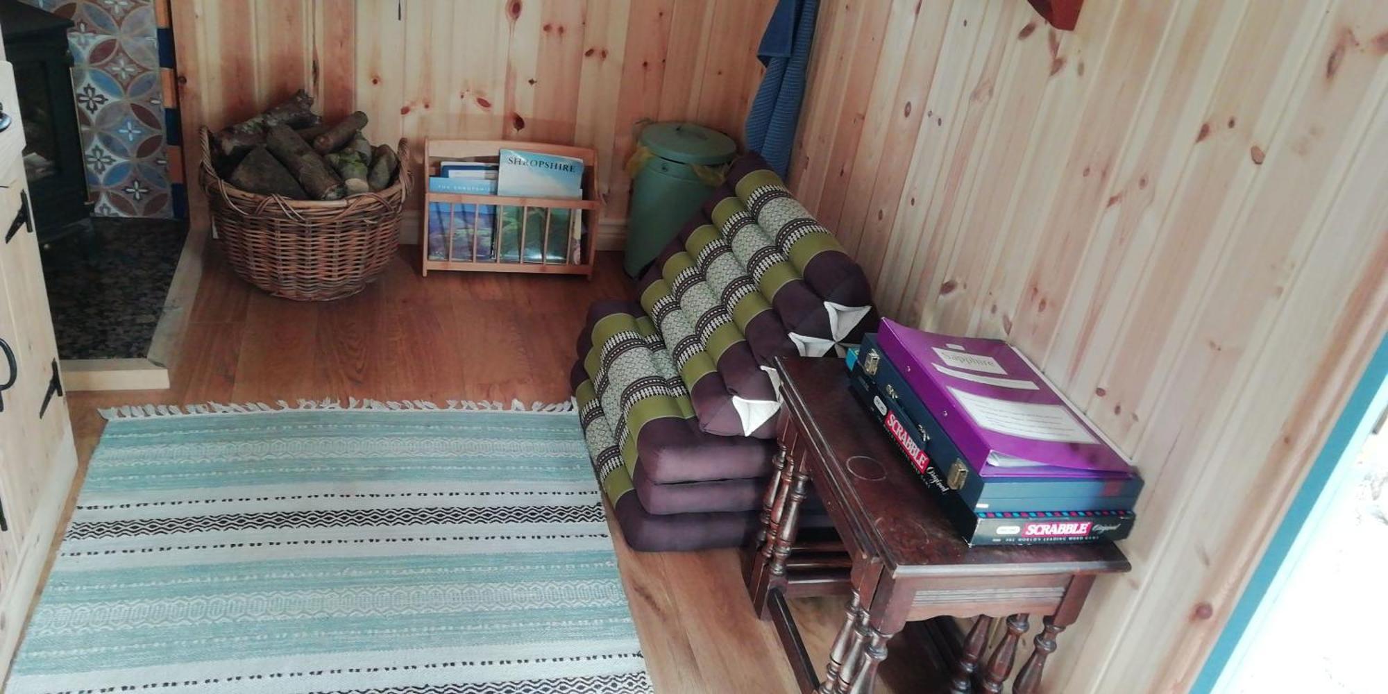 Sapphire Forest Garden Shepherd'S Hut 彻奇斯特雷顿 外观 照片